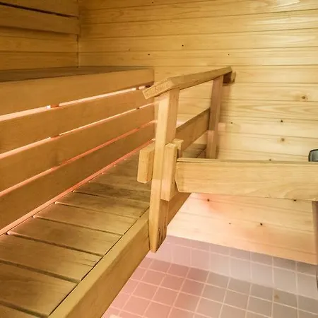 Daire Pointin Vale, Tahko Kuopio